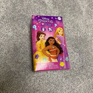 Disney Princess flower series pop and play  surprise doll
